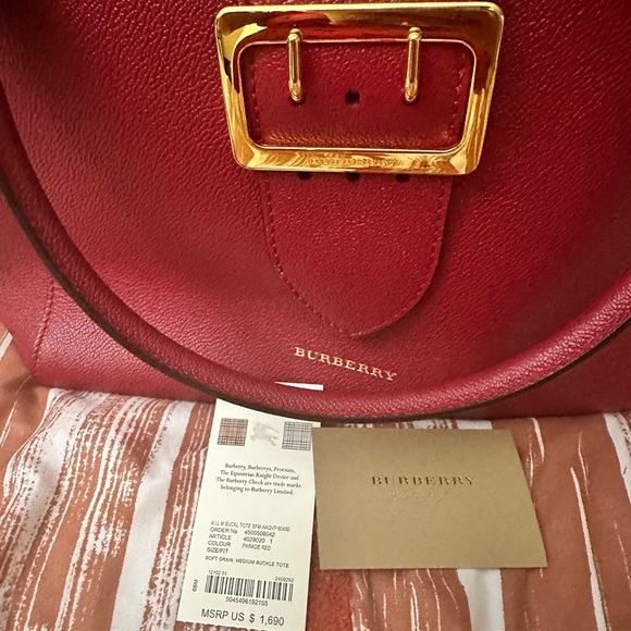 Authentic Burberry bag - Picture 6 of 8